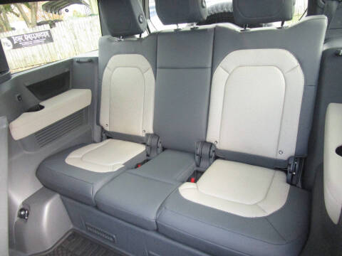 2023 Land Rover Defender 130 X