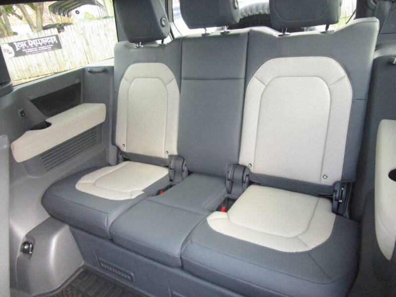 2023 Land Rover Defender 130 X