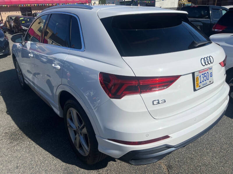 2019 Audi Q3 quattro S line Prem Plus 45 TFSI