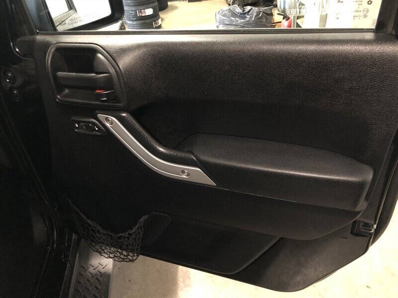 2011 Jeep Wrangler Unlimited Sahara