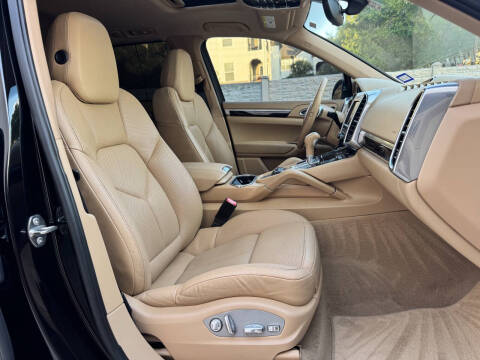 2012 Porsche Cayenne S