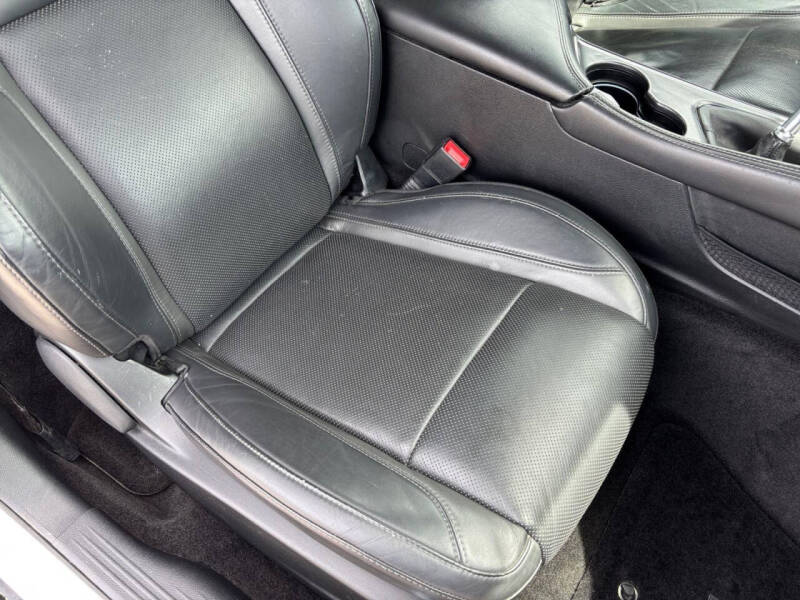2015 Dodge Challenger R/T Plus