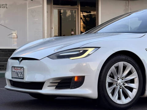 2016 Tesla Model S