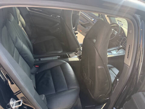 2013 Porsche Panamera 4