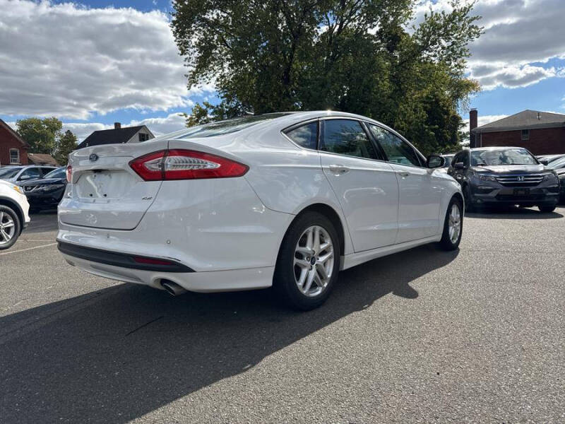2015 Ford Fusion SE