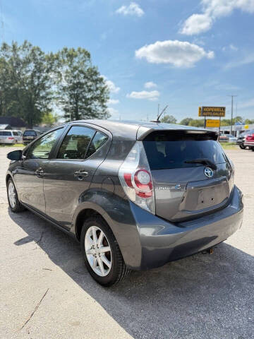 2014 Toyota Prius c Two
