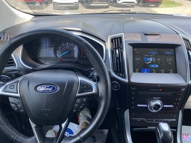 2018 Ford Edge Titanium