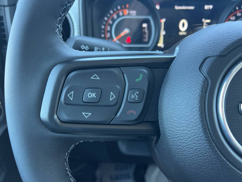 2025 Jeep Gladiator Sport