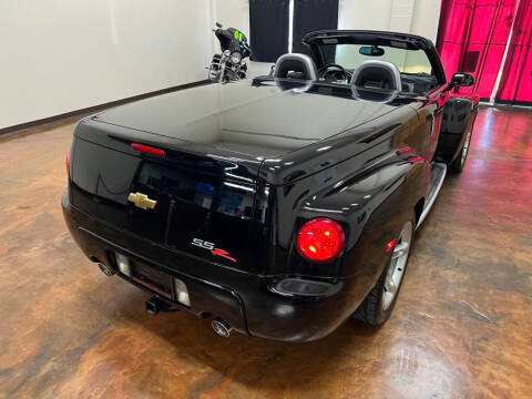 2004 Chevrolet SSR LS