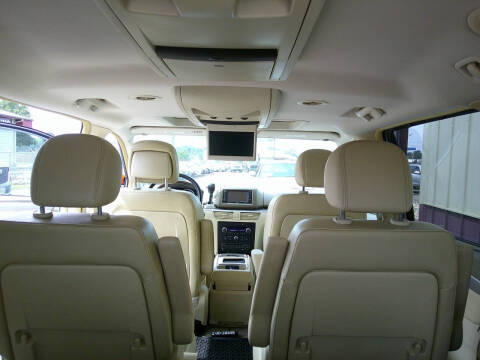 2009 Volkswagen Routan SEL