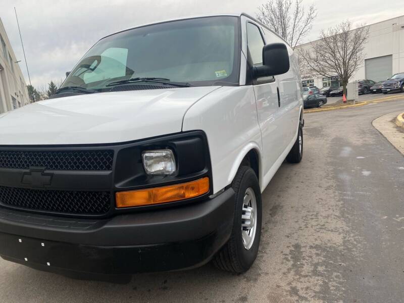 2016 Chevrolet Express for sale at Super Bee Auto in Chantilly VA
