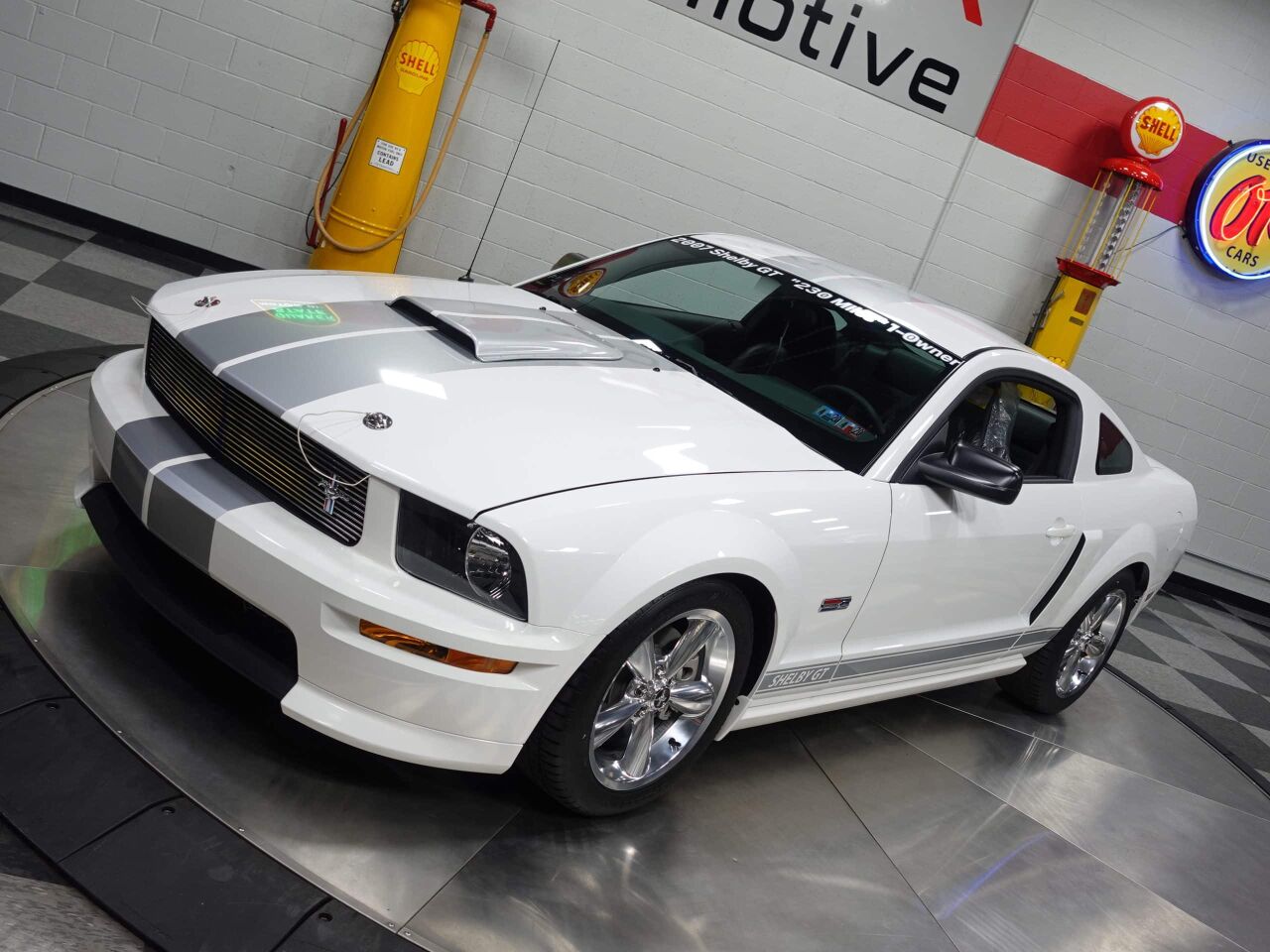 2007 Ford Mustang 46