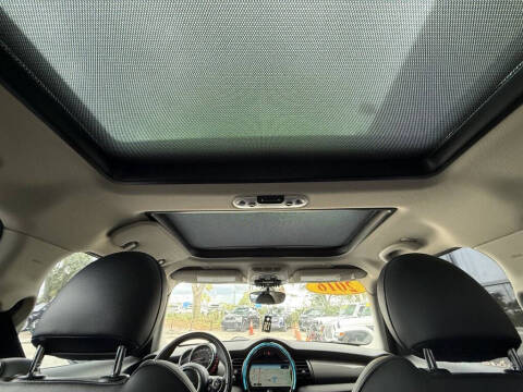 2016 MINI Hardtop 4 Door Cooper