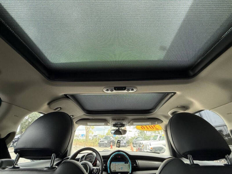 2016 MINI Hardtop 4 Door Cooper