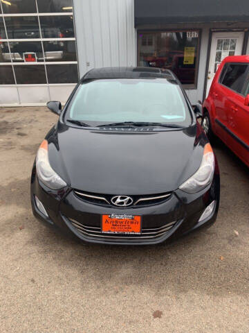 2013 Hyundai Elantra for sale at Knowlton Motors, Inc. in Freeport IL