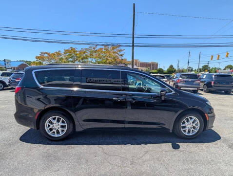 2022 Chrysler Pacifica Touring L