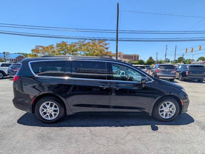 2022 Chrysler Pacifica Touring L