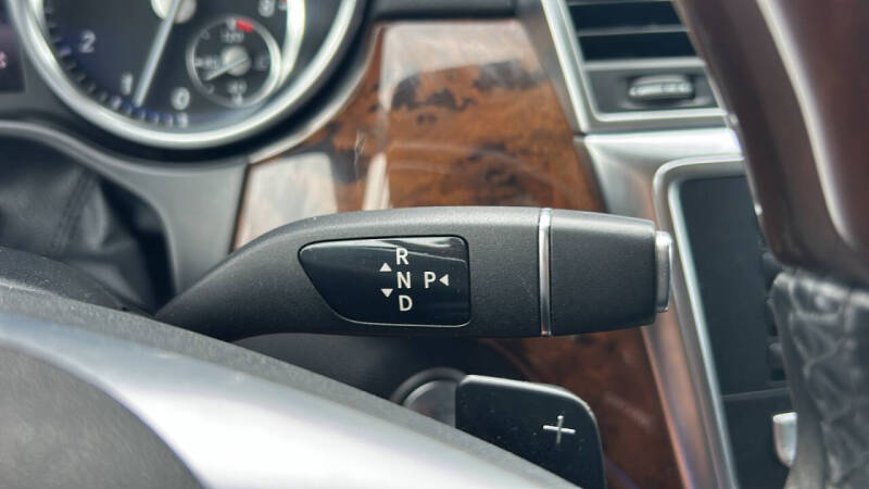 2015 Mercedes-Benz GL-Class GL 550 4MATIC