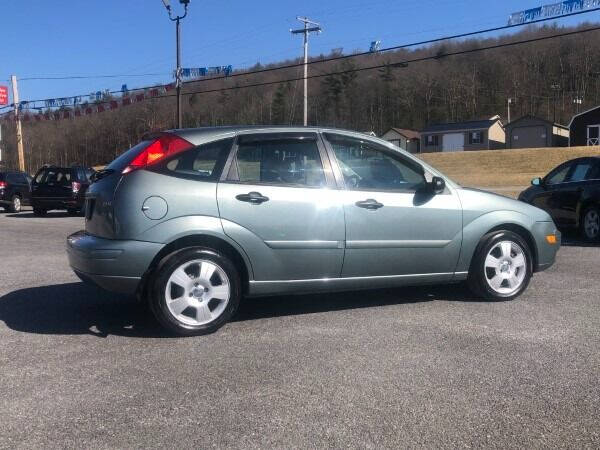 2005 Ford Focus ZX5 SES