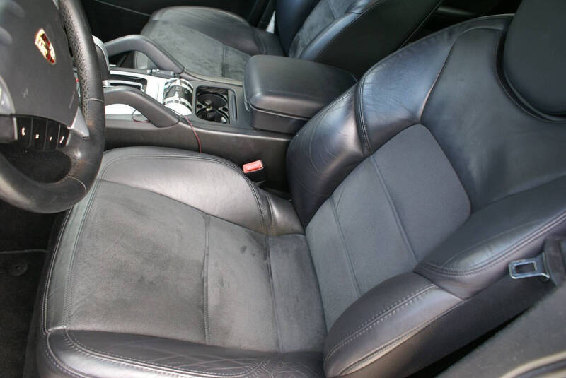 2009 Porsche Cayenne GTS