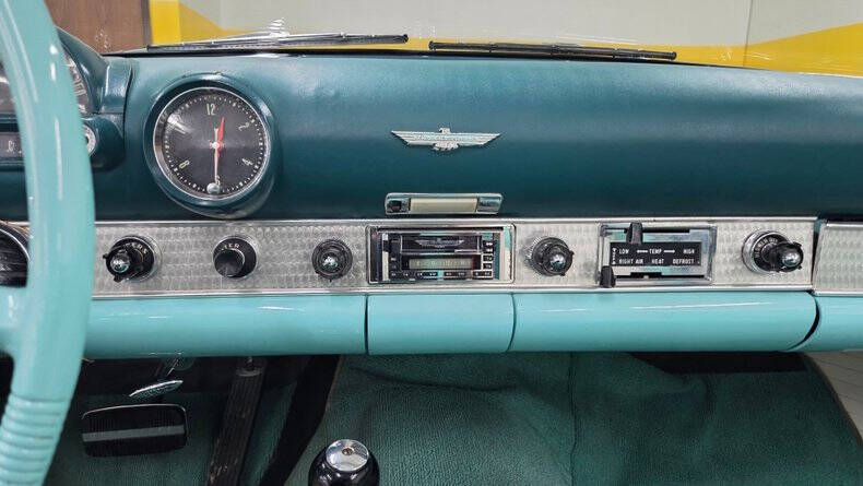 1955 Ford Thunderbird