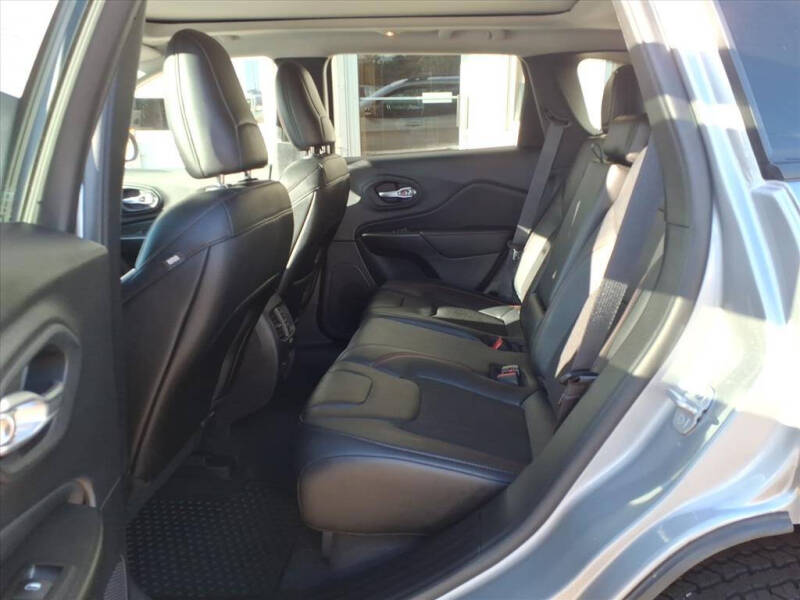 2022 Jeep Cherokee Trailhawk