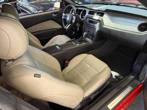 2014 Ford Mustang V6 Premium