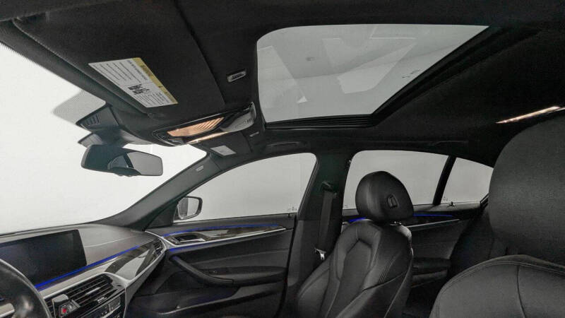 2020 BMW 5 Series 530i