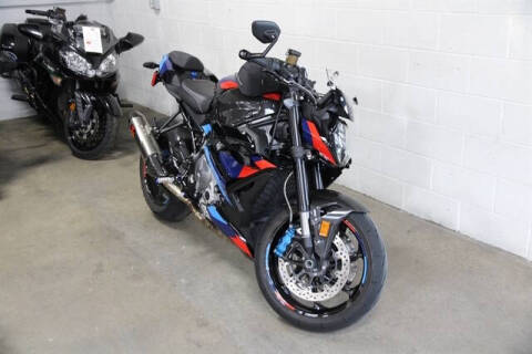 2024 BMW M 1000 R