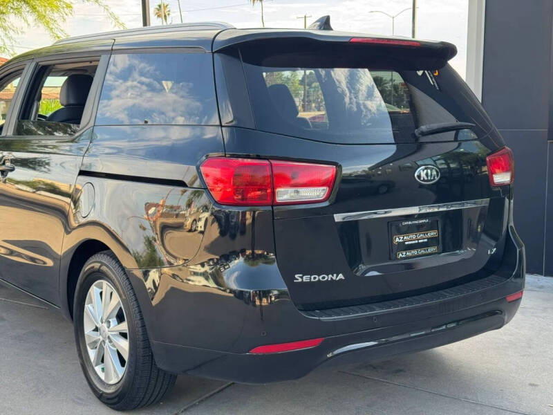 2017 Kia Sedona LX