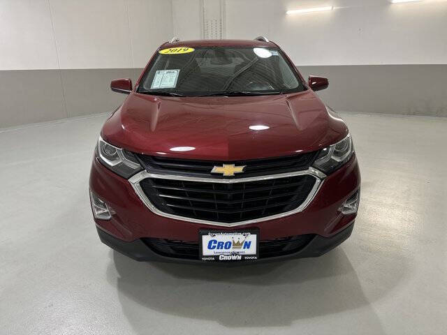Used 2019 Chevrolet Equinox LT with VIN 2GNAXLEX7K6140121 for sale in Kansas City