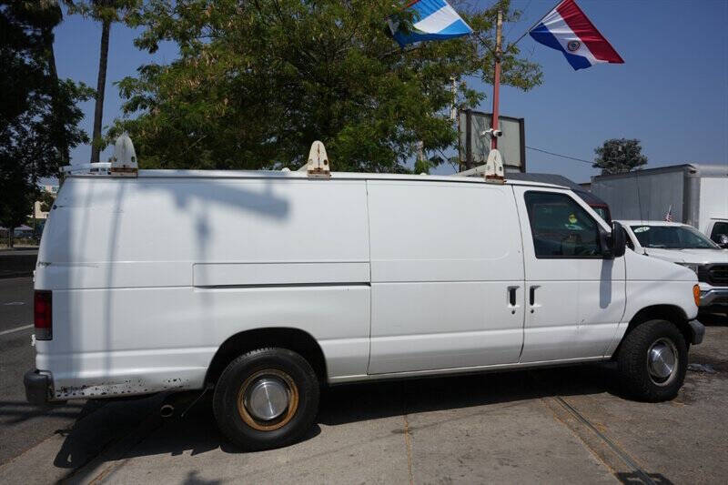 2006 Ford E-Series E-350 SD