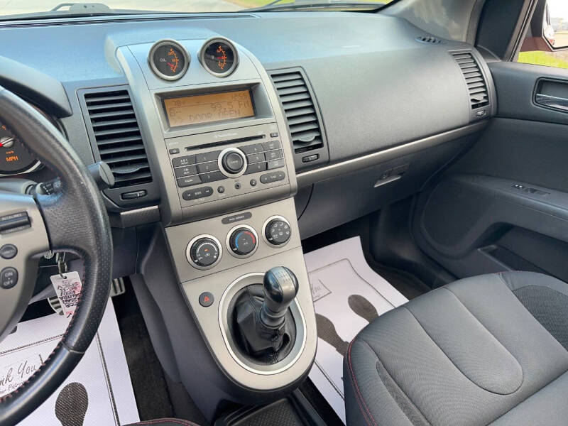 2008 Nissan Sentra SE-R Spec V