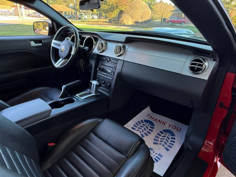 2006 Ford Mustang GT Deluxe