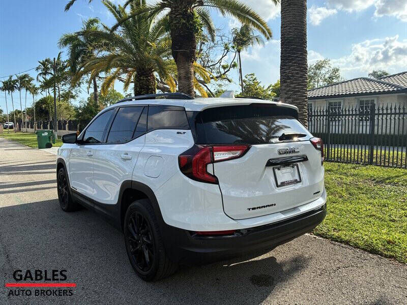 2023 GMC Terrain SLT