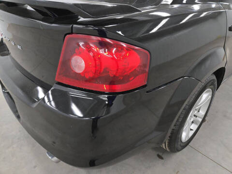 2012 Dodge Avenger SE V6