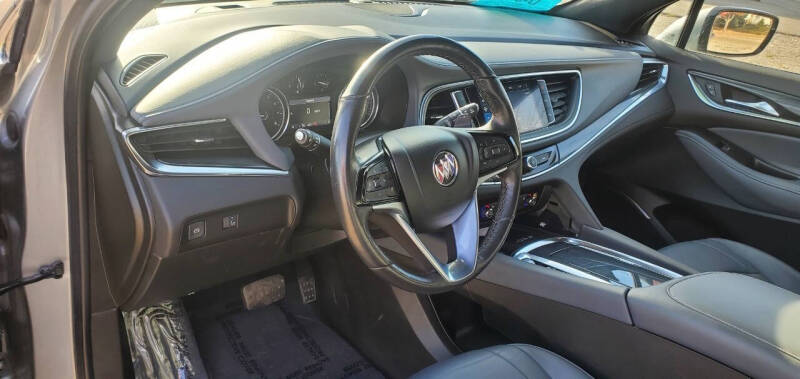 2023 Buick Enclave Essence