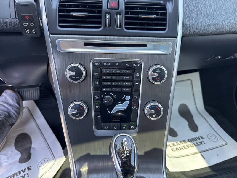 2016 Volvo XC60 T6 Drive-E