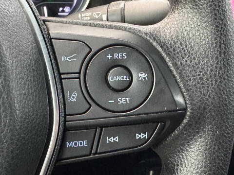 2020 Toyota Camry Hybrid LE