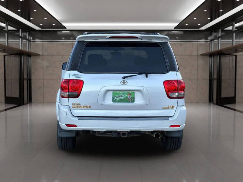 2005 Toyota Sequoia Limited