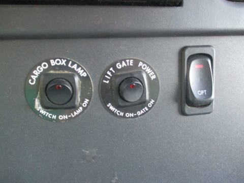 2018 Freightliner M2 106