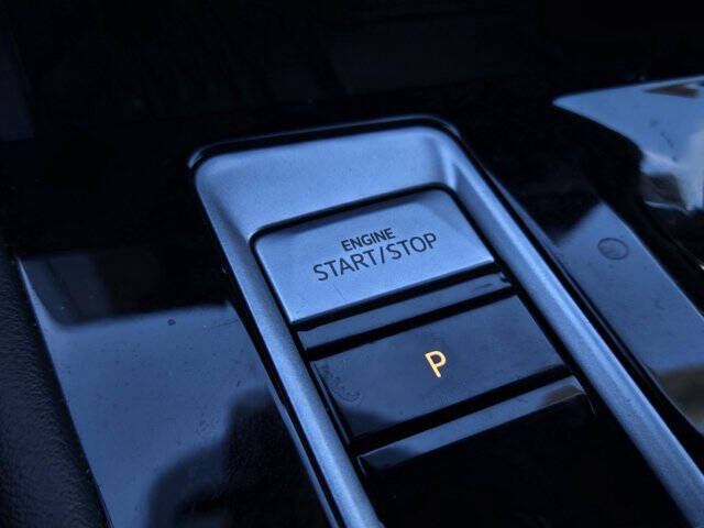 2025 Volkswagen Atlas Cross Sport SE 4Motion