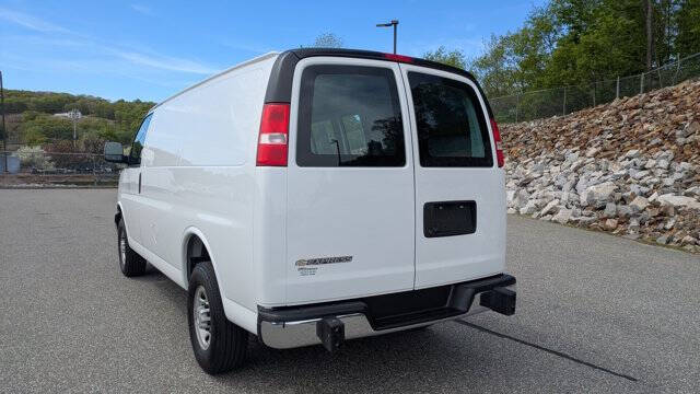 2024 Chevrolet Express 2500