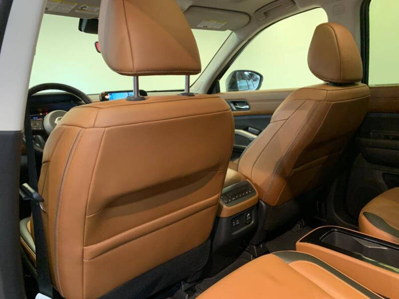 2023 Nissan Pathfinder Platinum