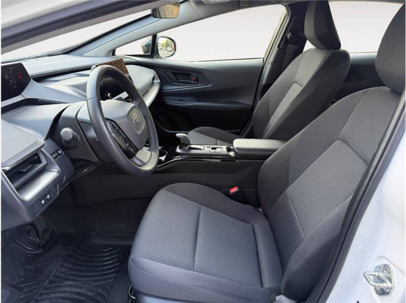 2023 Toyota Prius LE