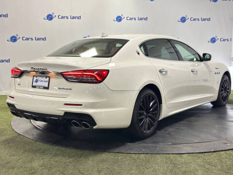 2022 Maserati Quattroporte Modena Q4