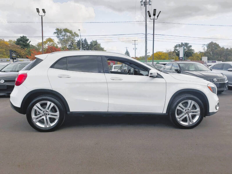 2019 Mercedes-Benz GLA-Class GLA250 photo 5