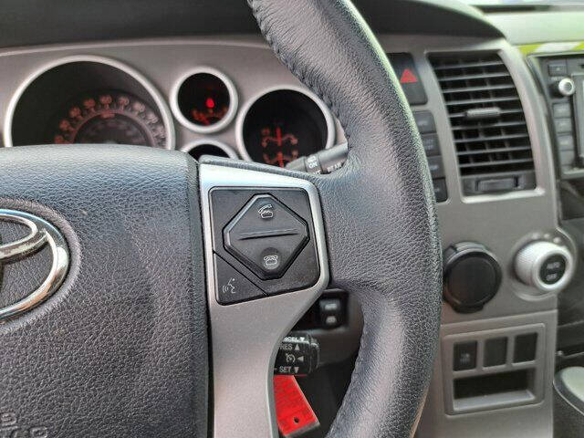 2016 Toyota Sequoia SR5