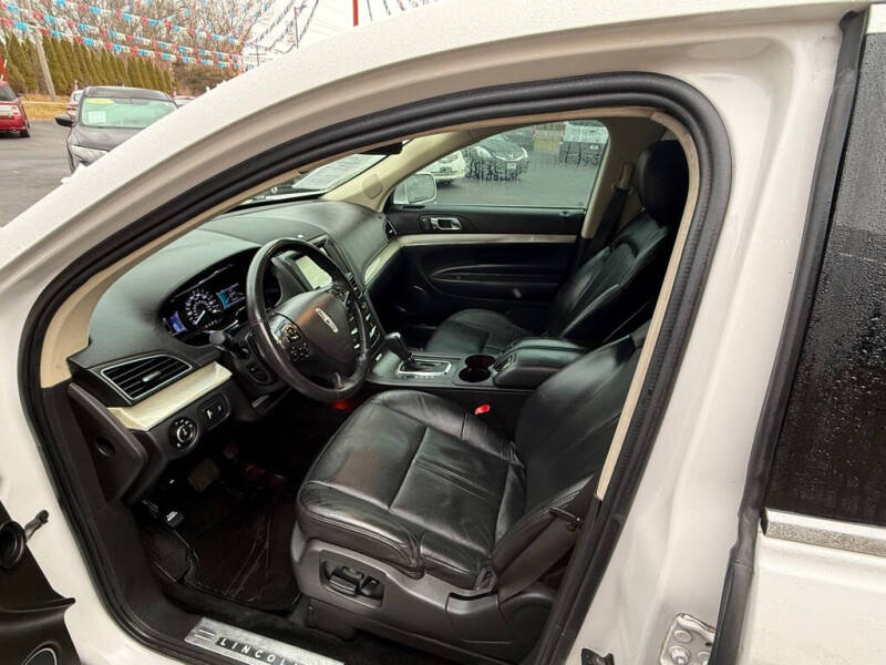 2013 Lincoln MKT EcoBoost