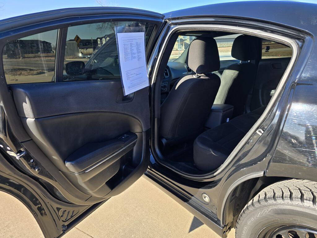 2017 Dodge Charger for sale at Bigfoot Auto in Hiawatha, IA